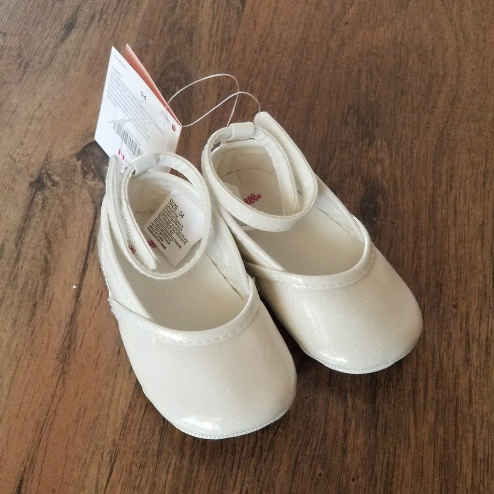 NWT Gymboree Infant Crib Shoe Size 4